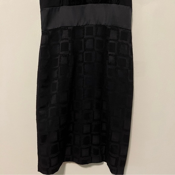 Max And Cleo Black Short Sleeve Sheer Top Geometric Bottom Cocktail Dress Size 4 - Picture 6 of 16